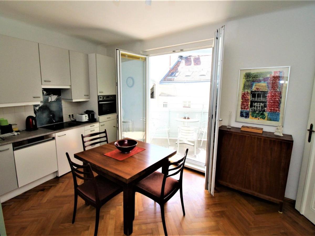Apartment Opera By Interhome Wien Ngoại thất bức ảnh