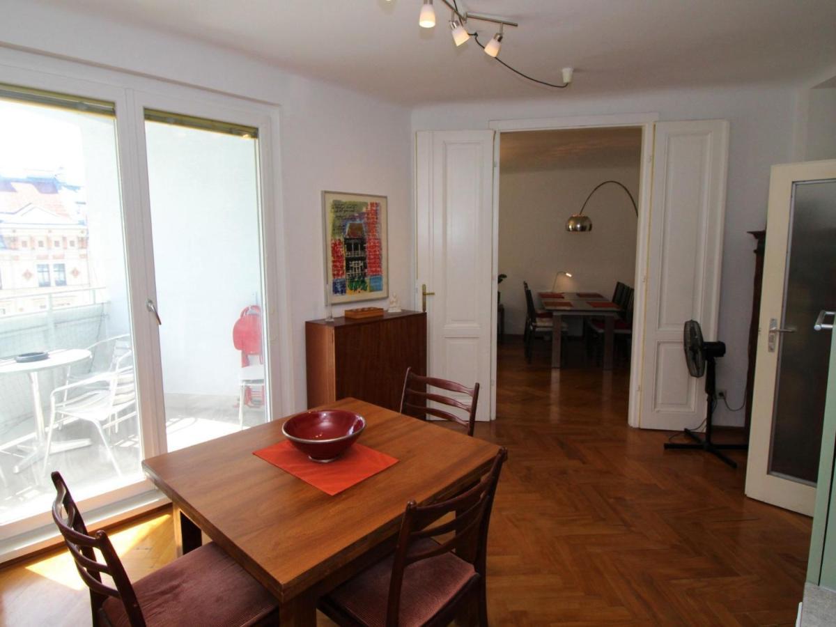 Apartment Opera By Interhome Wien Ngoại thất bức ảnh