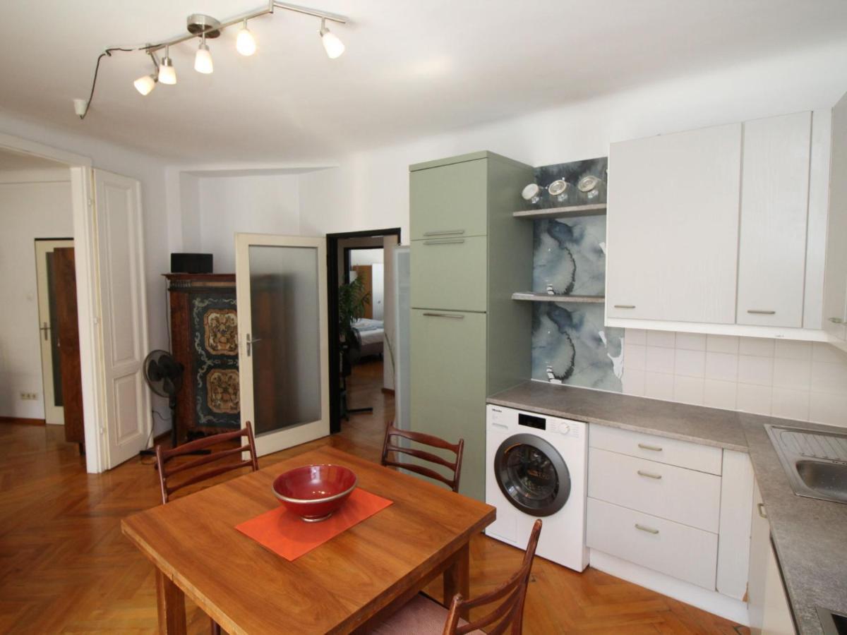 Apartment Opera By Interhome Wien Ngoại thất bức ảnh