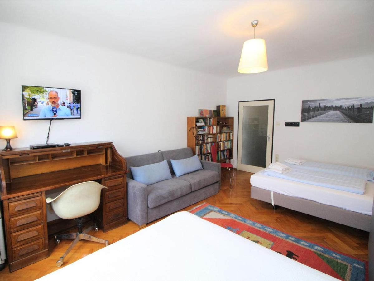 Apartment Opera By Interhome Wien Ngoại thất bức ảnh