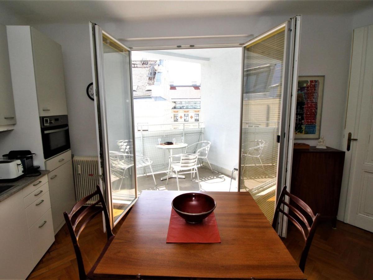 Apartment Opera By Interhome Wien Ngoại thất bức ảnh