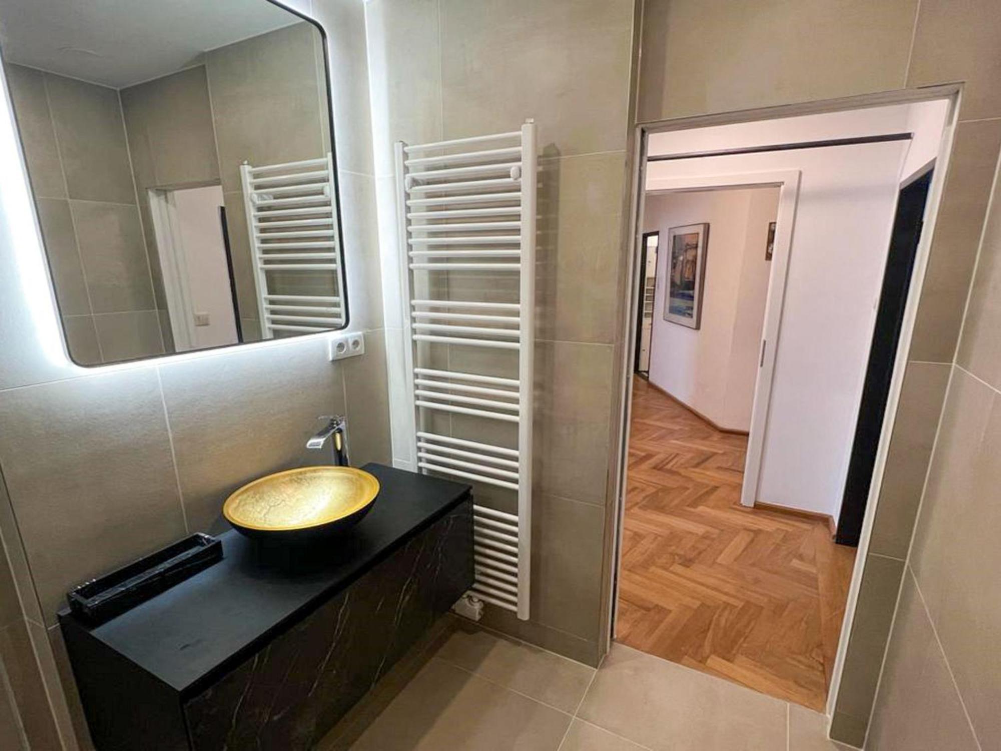Apartment Opera By Interhome Wien Ngoại thất bức ảnh